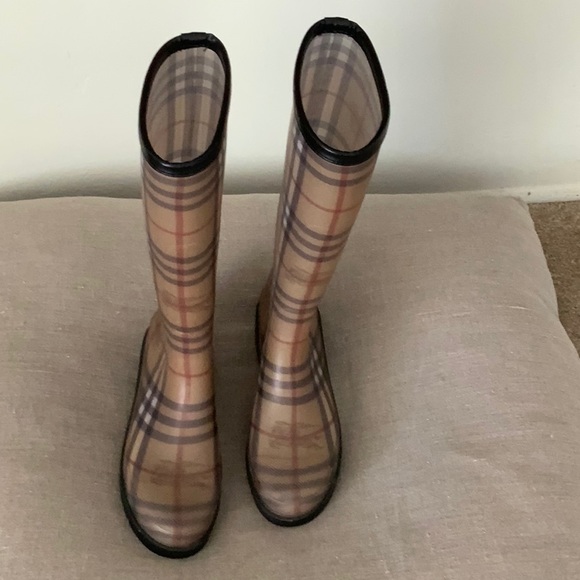 BURBERRY RAIN BOOTS - Picture 1 of 5
